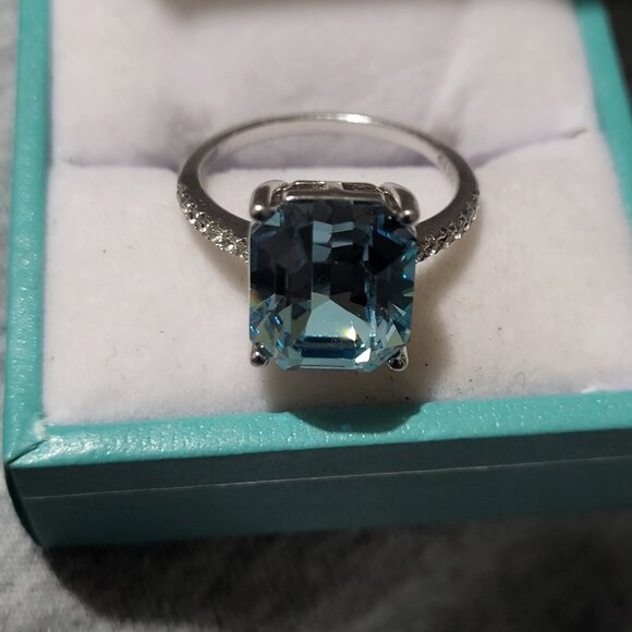 Genuine Blue Crystal Ring set in 925 !! NWOT - Picture 2 of 6